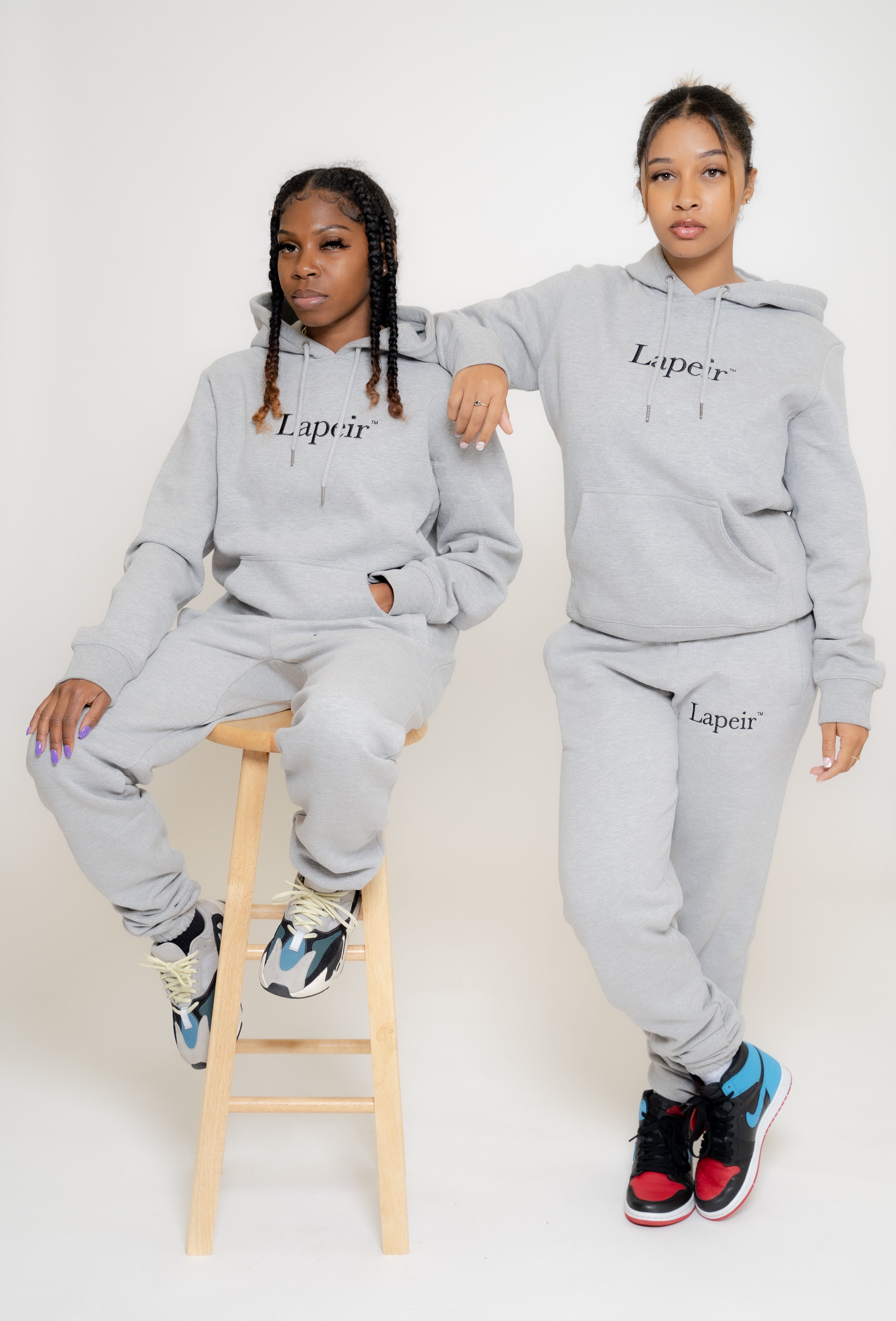 Lapeir Essential Grey